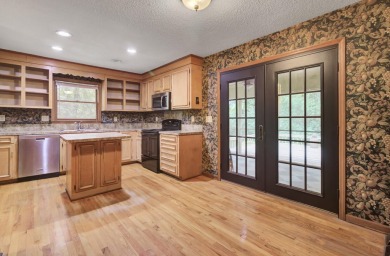 Welcome to 103 Kenninghall Road, in the heart of Goose Creek's on Crowfield Golf and Country Club in South Carolina - for sale on GolfHomes.com, golf home, golf lot