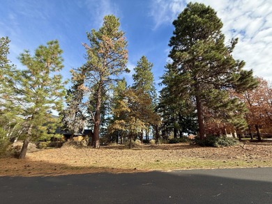 Experience the best of Oregon's high-country living on this on Running Y Ranch Resort in Oregon - for sale on GolfHomes.com, golf home, golf lot