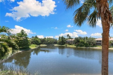 Luxury Living with Stunning Lake Views in Spanish Wells! Welcome on Spanish Wells Golf and Country Club in Florida - for sale on GolfHomes.com, golf home, golf lot