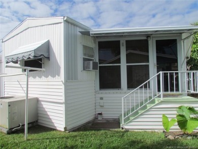 Come live the Florida lifestyle in this cozy, 1 bedroom, 1.5 on Island Dunes Country Club in Florida - for sale on GolfHomes.com, golf home, golf lot
