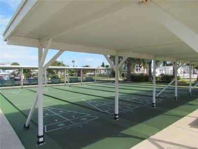 Come live the Florida lifestyle in this cozy, 1 bedroom, 1.5 on Island Dunes Country Club in Florida - for sale on GolfHomes.com, golf home, golf lot