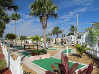 Come live the Florida lifestyle in this cozy, 1 bedroom, 1.5 on Island Dunes Country Club in Florida - for sale on GolfHomes.com, golf home, golf lot