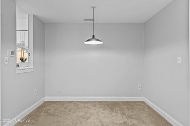Move in ready 1 bedroom 1 bathroom Plainsboro Condominium with on Meadows At Middlesex in New Jersey - for sale on GolfHomes.com, golf home, golf lot