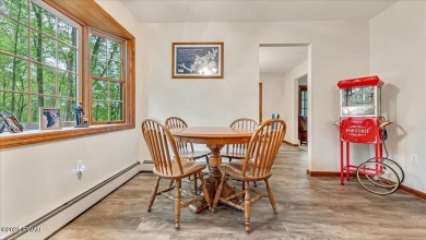 Tanglwood Lakes meticulous 3 Bedroom/2.5 Bath Ranch home.  This on Paupack Hills Golf and Country Club in Pennsylvania - for sale on GolfHomes.com, golf home, golf lot