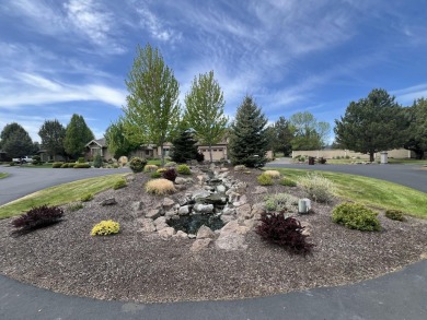 Experience the pinnacle of fractional ownership! Located in the on Eagle Crest Golf Resort - Resort Course in Oregon - for sale on GolfHomes.com, golf home, golf lot