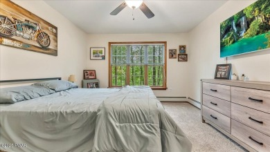 Tanglwood Lakes meticulous 3 Bedroom/2.5 Bath Ranch home.  This on Paupack Hills Golf and Country Club in Pennsylvania - for sale on GolfHomes.com, golf home, golf lot