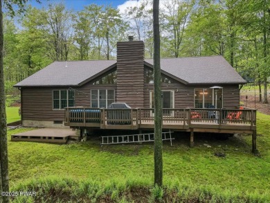Tanglwood Lakes meticulous 3 Bedroom/2.5 Bath Ranch home.  This on Paupack Hills Golf and Country Club in Pennsylvania - for sale on GolfHomes.com, golf home, golf lot