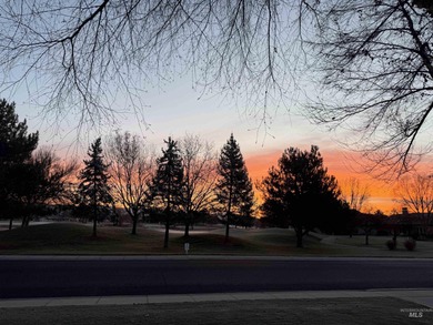 Welcome to an exceptional luxury residence nestled along one of on BanBury Golf Club in Idaho - for sale on GolfHomes.com, golf home, golf lot