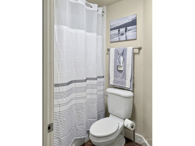 Welcome to an exceptional luxury residence nestled along one of on BanBury Golf Club in ID - for sale on GolfHomes.com, golf home, golf lot