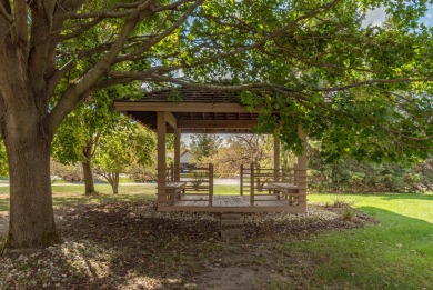 Beautifully updated ranch condo in the sought-after Stonebridge on Stonebridge Golf Club in Michigan - for sale on GolfHomes.com, golf home, golf lot