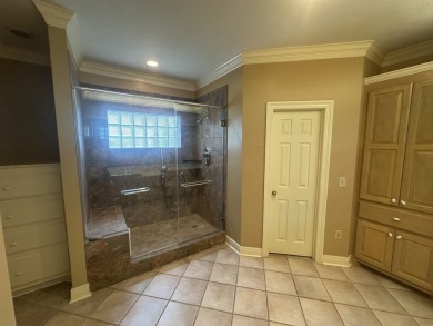 Welcome to this beautifully laid-out 2-bedroom, 2-bathroom home on Colonial Country Club Deerfield in Mississippi - for sale on GolfHomes.com, golf home, golf lot