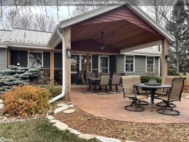 More than meets the eye!  Enjoy a TOTAL of 1566 sq ft of on Oak Hills Golf Course in Iowa - for sale on GolfHomes.com, golf home, golf lot