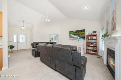 Live the Fairfield Glade Lifestyle! This 3 bedrooom 2 bathroom on Heatherhurst Golf Course in Tennessee - for sale on GolfHomes.com, golf home, golf lot