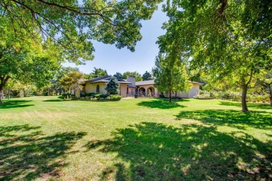 Beautifully renovated to perfection several years ago and has on Oakwood Country Club in Oklahoma - for sale on GolfHomes.com, golf home, golf lot