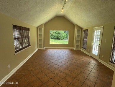 Spacious 3-Bedroom Home in Prime Diamondhead Location - Move-In on Diamondhead Country Club in Mississippi - for sale on GolfHomes.com, golf home, golf lot