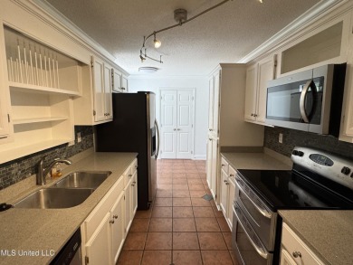 Spacious 3-Bedroom Home in Prime Diamondhead Location - Move-In on Diamondhead Country Club in Mississippi - for sale on GolfHomes.com, golf home, golf lot