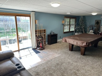 Ideal location. Within steps of River Heights golf course on River Heights Golf Club in Illinois - for sale on GolfHomes.com, golf home, golf lot