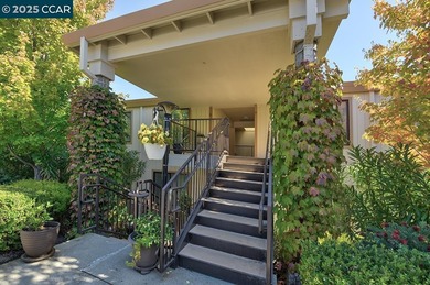 A lovely Sequoia Wrap rebuilt 12 years ago. Sunny open deck on Rossmoor Golf Course in California - for sale on GolfHomes.com, golf home, golf lot