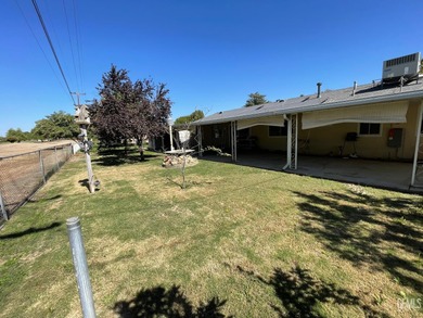 Beautiful 3 bedroom home on Sundale Golf Course. Kern City on Sundale Country Club in California - for sale on GolfHomes.com, golf home, golf lot