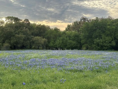 Here's your chance to get a great mostly level lot on a on Apple Rock Golf Course - Horseshoe Bay in Texas - for sale on GolfHomes.com, golf home, golf lot