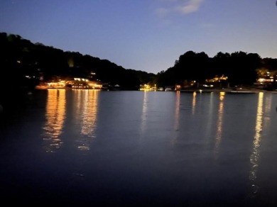 245 feet of Lake Windsor shoreline, 1.91 acres, & only minutes on Bella Vista Country Club - Berksdale in Arkansas - for sale on GolfHomes.com, golf home, golf lot