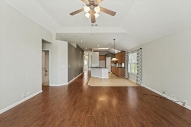 Welcome to this charming 4 bed, 2 bath home in the heart of on Oakmont Country Club in Texas - for sale on GolfHomes.com, golf home, golf lot