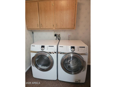 REDUCED! This home is a nice 3 bedroom home with a split on 3 Parks Fairways in Arizona - for sale on GolfHomes.com, golf home, golf lot