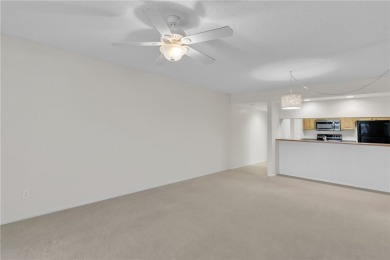 This lovely unfurnished END UNIT is calling your name! Sip on Vista Plantation Golf Club in Florida - for sale on GolfHomes.com, golf home, golf lot