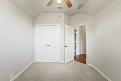 Welcome to this charming 4 bed, 2 bath home in the heart of on Oakmont Country Club in Texas - for sale on GolfHomes.com, golf home, golf lot