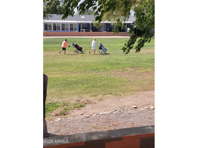 REDUCED! This home is a nice 3 bedroom home with a split on 3 Parks Fairways in Arizona - for sale on GolfHomes.com, golf home, golf lot