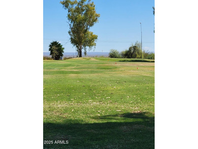 REDUCED! This home is a nice 3 bedroom home with a split on 3 Parks Fairways in Arizona - for sale on GolfHomes.com, golf home, golf lot