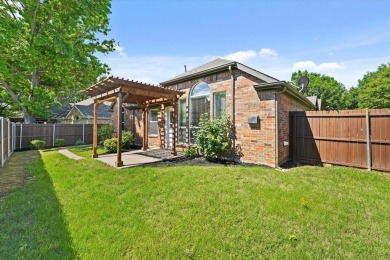 Welcome to this charming 4 bed, 2 bath home in the heart of on Oakmont Country Club in Texas - for sale on GolfHomes.com, golf home, golf lot