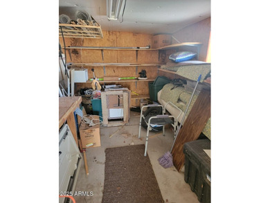 REDUCED! This home is a nice 3 bedroom home with a split on 3 Parks Fairways in Arizona - for sale on GolfHomes.com, golf home, golf lot