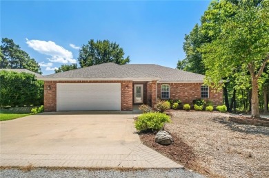 Peaceful Bella Vista Retreat with Access to Back 40 Trials

 on Bella Vista - Metfield Golf Complex and Country Club in Arkansas - for sale on GolfHomes.com, golf home, golf lot