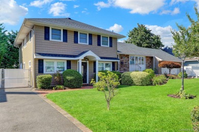THIS FALL, DONT STALL- THIS SPLIT LEVEL HAS IT ALL...WELCOME TO on Peninsula Golf Club in New York - for sale on GolfHomes.com, golf home, golf lot
