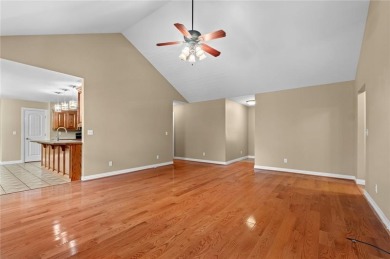 Peaceful Bella Vista Retreat with Access to Back 40 Trials

 on Bella Vista - Metfield Golf Complex and Country Club in Arkansas - for sale on GolfHomes.com, golf home, golf lot