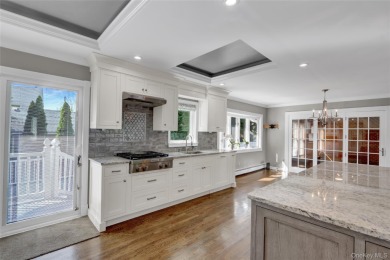 THIS FALL, DONT STALL- THIS SPLIT LEVEL HAS IT ALL...WELCOME TO on Peninsula Golf Club in New York - for sale on GolfHomes.com, golf home, golf lot
