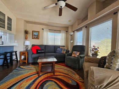 Welcome to a charming cottage-style home featuring 1 bedroom and on Viewpoint Golf Resort in Arizona - for sale on GolfHomes.com, golf home, golf lot