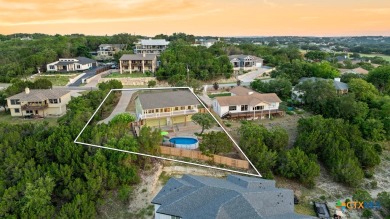 Beautifully updated 3 bedroom, 2.5 bathroom home on a large on Lago Vista Golf Club in Texas - for sale on GolfHomes.com, golf home, golf lot