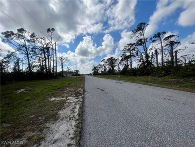 ROTUNDA SANDS Very nice lot in deeded neighborhood with new on Rotonda Golf and Country Club The Links Course in Florida - for sale on GolfHomes.com, golf home, golf lot