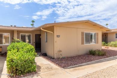 Newly listed larger end unit in Sun City West! Discover the on Stardust Golf Course in Arizona - for sale on GolfHomes.com, golf home, golf lot