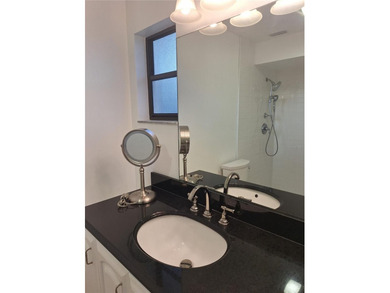 BEAUTIFUL 3BR 2 BATH VILLA IN THE DESIRED COMMUNITY OF PALM AIRE on Palm Aire Country Club of Sarasota in Florida - for sale on GolfHomes.com, golf home, golf lot