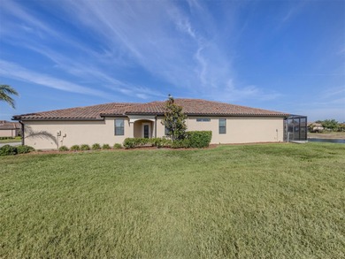 Waterview villa in Gran Paradiso offering resort amenities and on Plantation Golf and Country Club in Florida - for sale on GolfHomes.com, golf home, golf lot