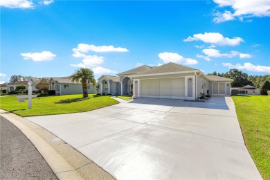 *** SPECTACULAR HOME *** A 3 Bedroom / 2 Bath home on the Golf on Ocala Palms Golf and Country Club in Florida - for sale on GolfHomes.com, golf home, golf lot