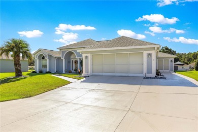 *** SPECTACULAR HOME *** A 3 Bedroom / 2 Bath home on the Golf on Ocala Palms Golf and Country Club in Florida - for sale on GolfHomes.com, golf home, golf lot