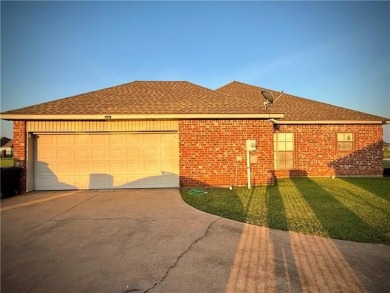 Featuring 4 bedrooms 2.5 baths offering 2,375 sq ft with open on Oak Wing Golf Course in Louisiana - for sale on GolfHomes.com, golf home, golf lot
