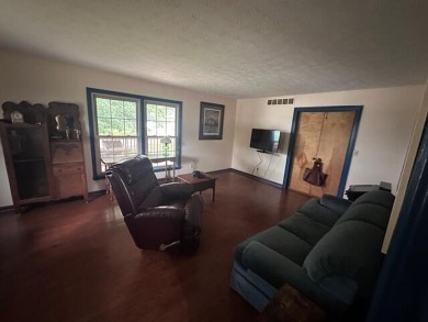 Don't miss a chance to get this house.  This mature neighborhood on Longview Golf Club in Kentucky - for sale on GolfHomes.com, golf home, golf lot