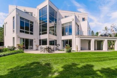 Custom-built in 2002 by Rick Standard on one of Hallbrook's most on Hallbrook Golf Club in Kansas - for sale on GolfHomes.com, golf home, golf lot