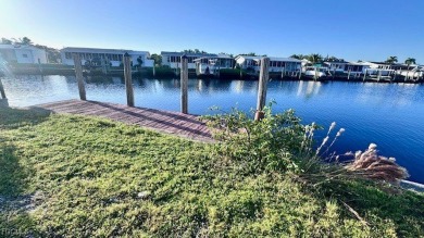 Have you ever Dreamed of Living on an ISLAND? This is an on Riverbend Golf and Country Club in Florida - for sale on GolfHomes.com, golf home, golf lot