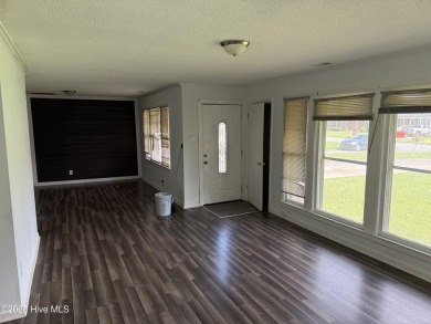 1400 square feet, 3 bed, 2 full bath brick home on Goldsboro on Goldsboro Municipal Golf Course in North Carolina - for sale on GolfHomes.com, golf home, golf lot